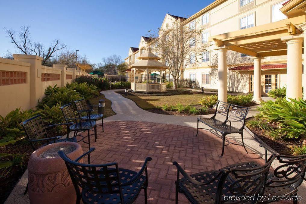 Готель La Quinta By Wyndham Alexandria Airport Екстер'єр фото